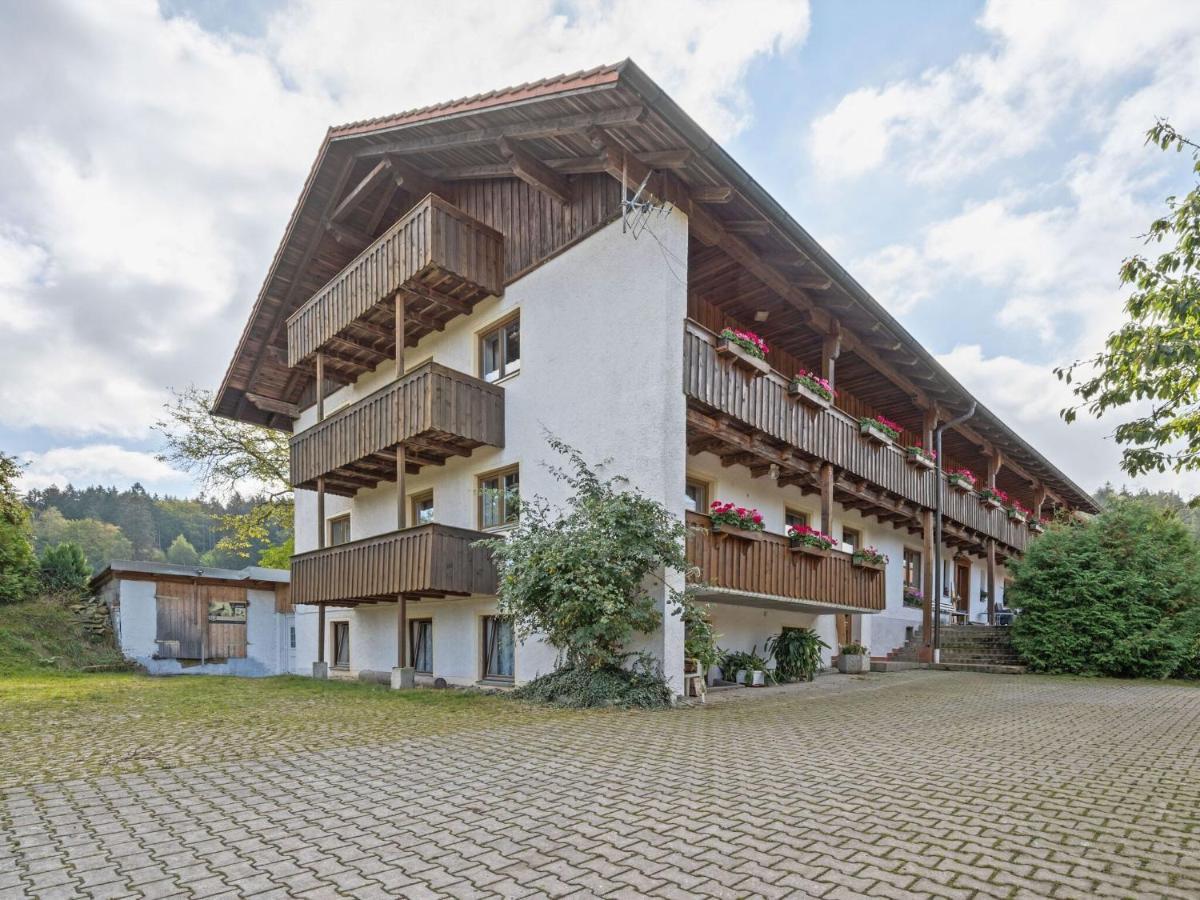 Apartment On A Farm Near The Ski Area Neukirchen beim Heiligen Blut Bagian luar foto